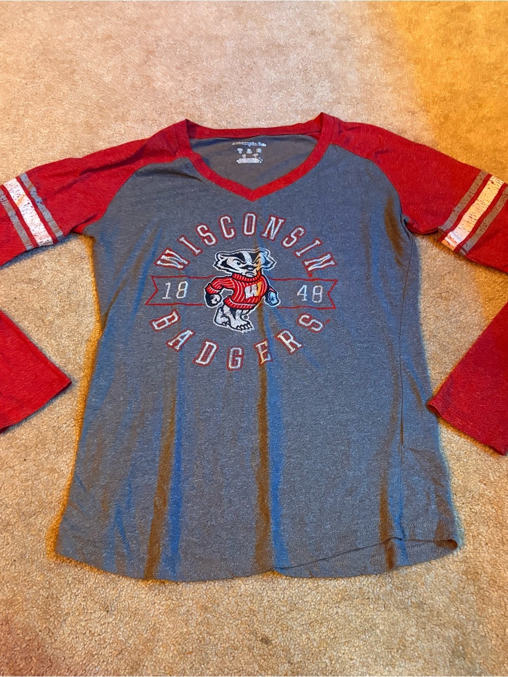 Champion Wisconsin Badgers Gray & Red Long Sleeve Tee